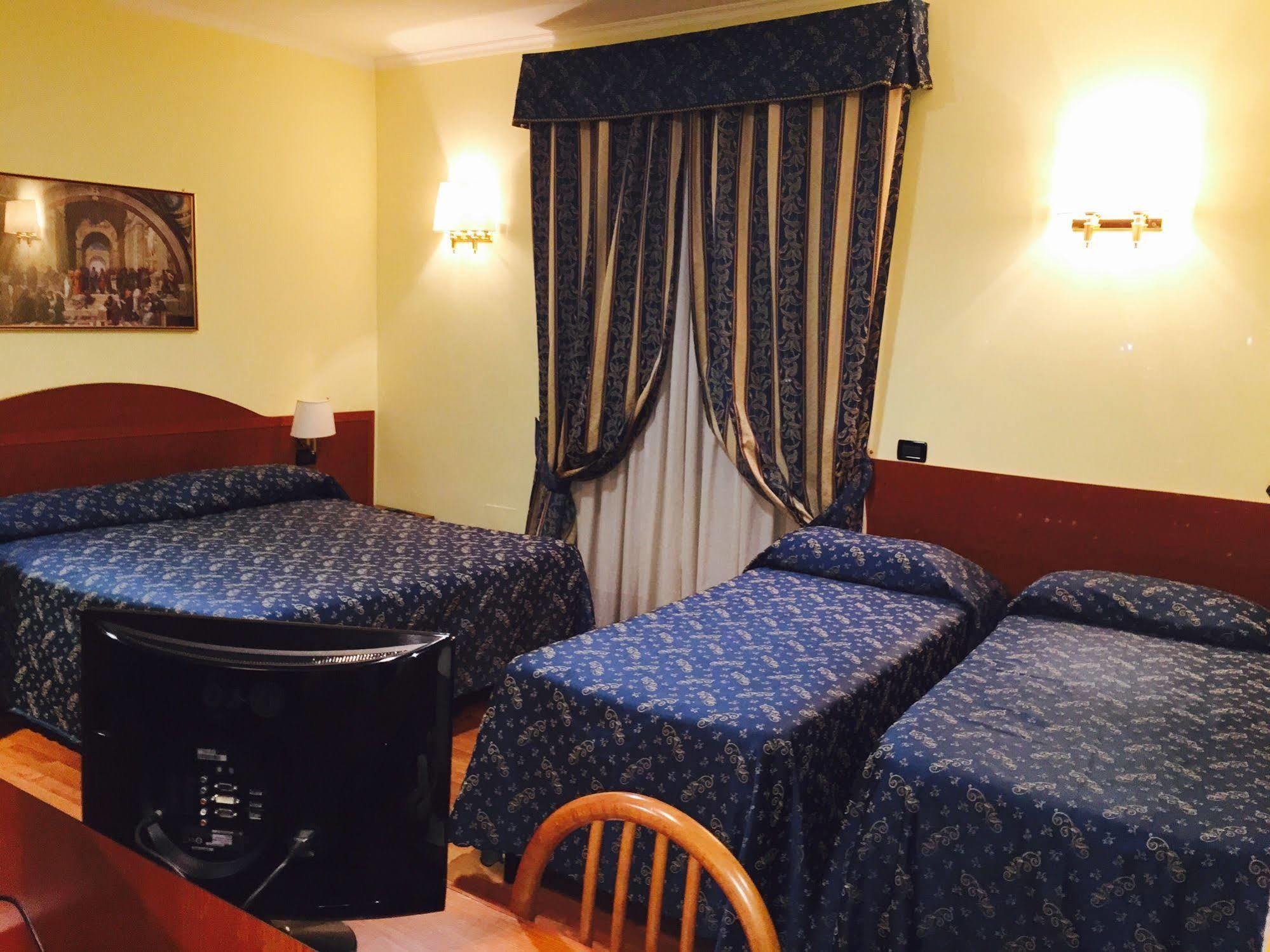 Saint Peter Inn Рим Экстерьер фото